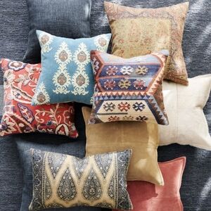 Pottery Barn Abel Reversible lumbar Pillow Cover